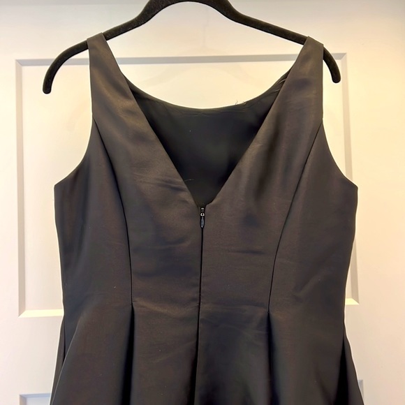 ADRIANNA PAPELL. EVENING DRESS. SIZE 10. GORGEOUS🌟 - Picture 4 of 6